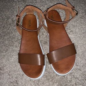 MIA sandals